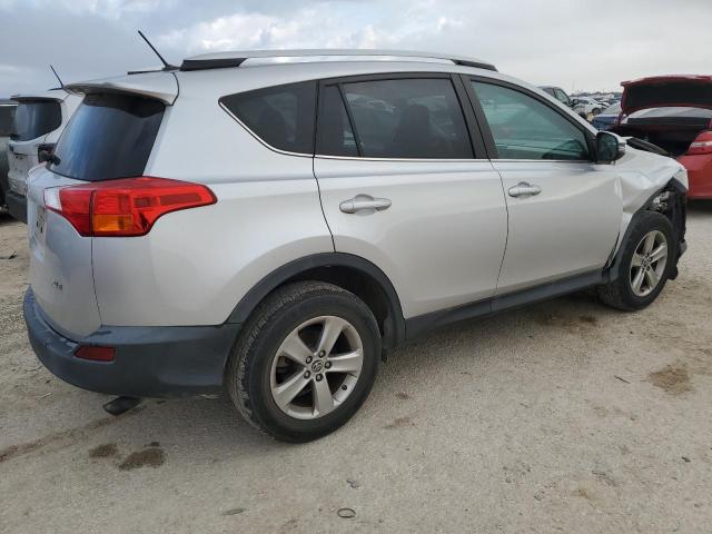Image 3 of 2015 TOYOTA RAV4 XLE 2015 with VIN 2T3WFREV0FW170039