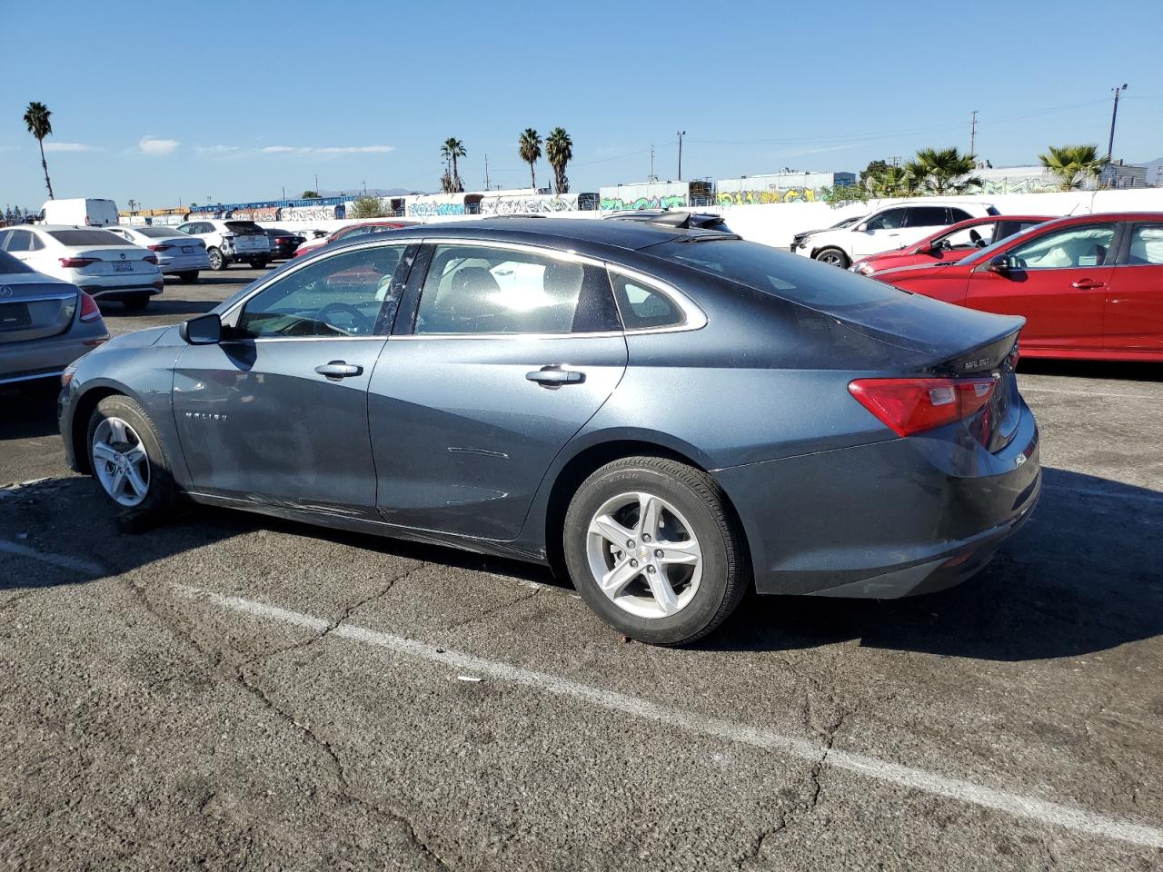 Изображение 2 2020 CHEVROLET MALIBU LS 2020 с VIN 1G1ZB5ST1LF035923