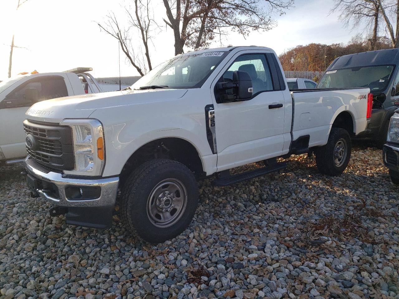 Obraz 1 z 2023 FORD F350 SUPER DUTY 2023 z VIN 1FTRF3BA1PEC10911