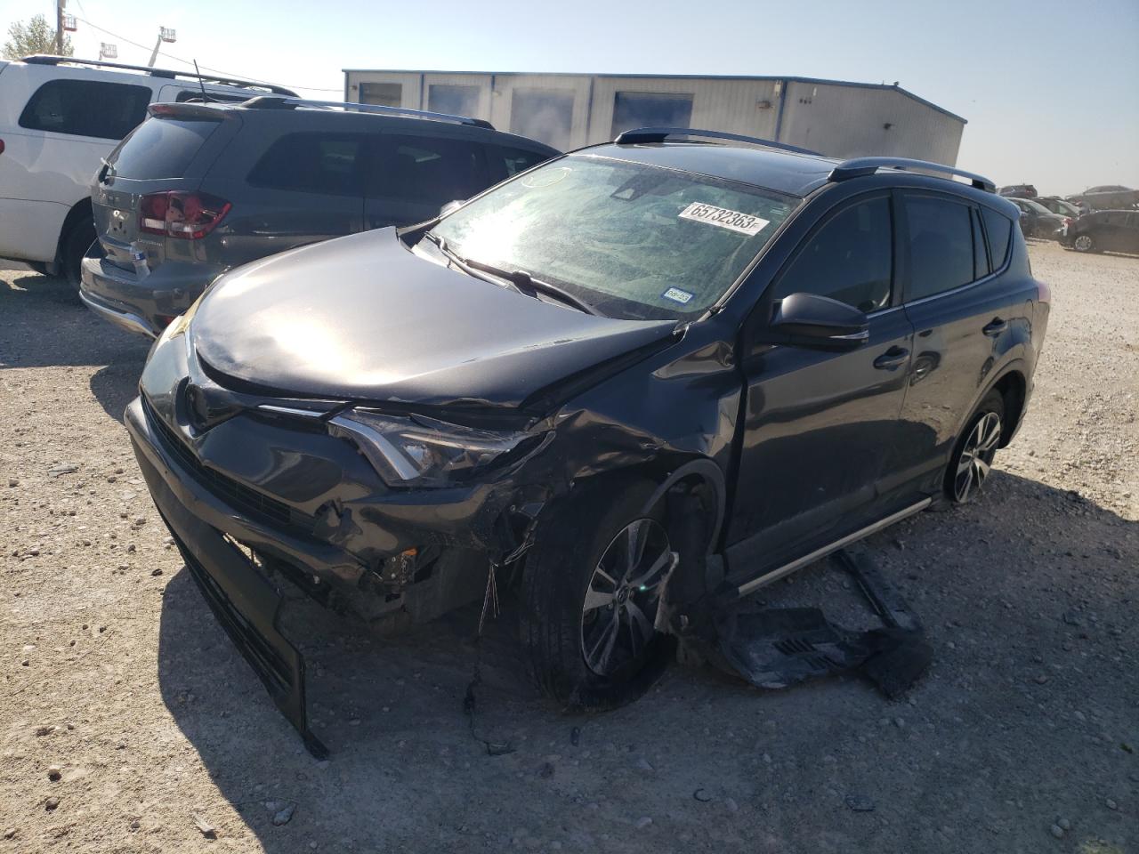 Изображение 1 2017 TOYOTA RAV4 XLE 2017 с VIN JTMWFREV5HD102903