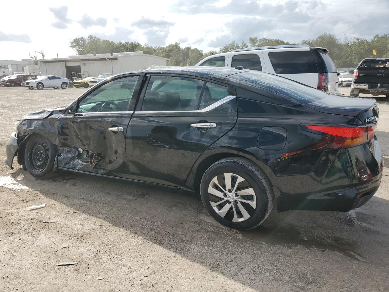 Image 2 of 2020 NISSAN ALTIMA S 2020 with VIN 1N4BL4BV7LC260131