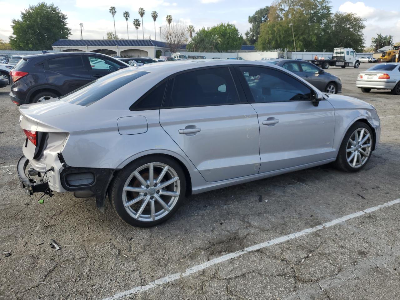 Изображение 3 2016 AUDI A3 PREMIUM 2016 с VIN WAUA7GFF9G1028188
