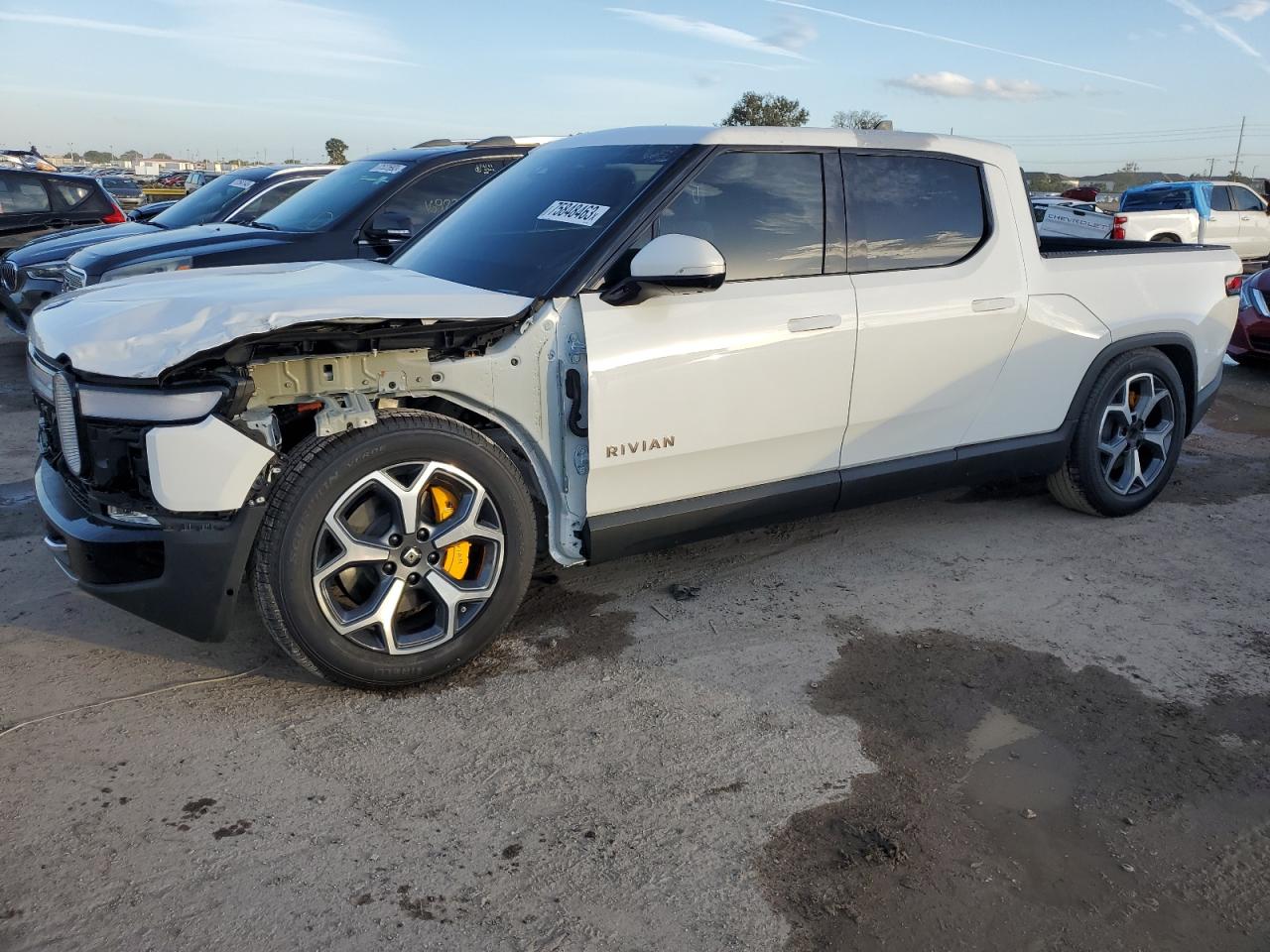Image 1 of 2022 RIVIAN R1T ADVENTURE 2022 with VIN 7FCTGAAA4NN013635
