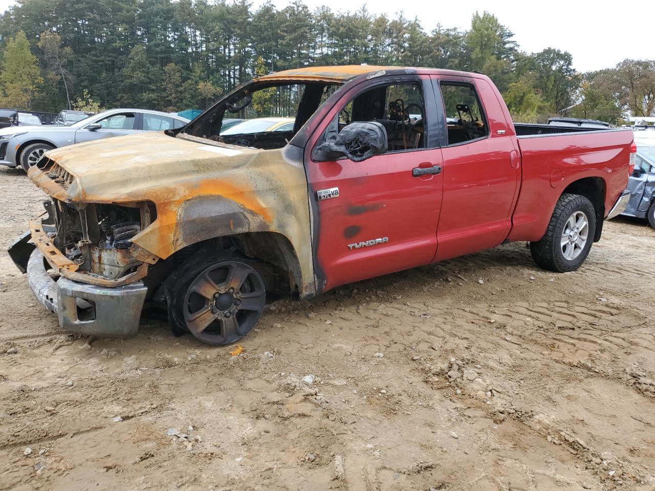 2016 TOYOTA TUNDRA DOUBLE CAB SR/SR5 2016 image