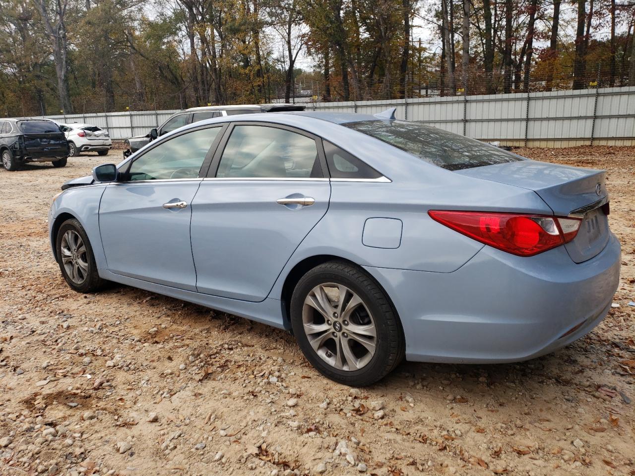 Image 2 of 2011 HYUNDAI SONATA SE 2011 with VIN 5NPEC4AC6BH029568