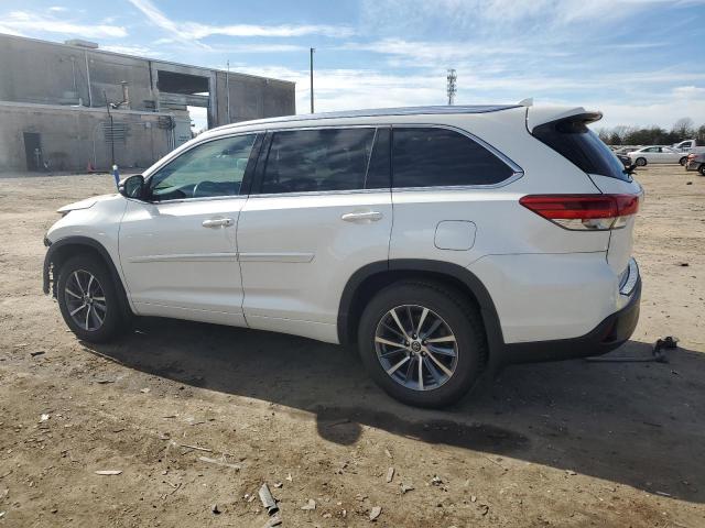 Image 2 of 2018 TOYOTA HIGHLANDER SE 2018 with VIN 5TDJZRFH1JS550995