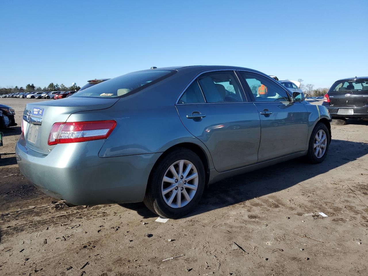 Image 3 of 2011 TOYOTA CAMRY BASE 2011 with VIN 4T4BF3EKXBR127998