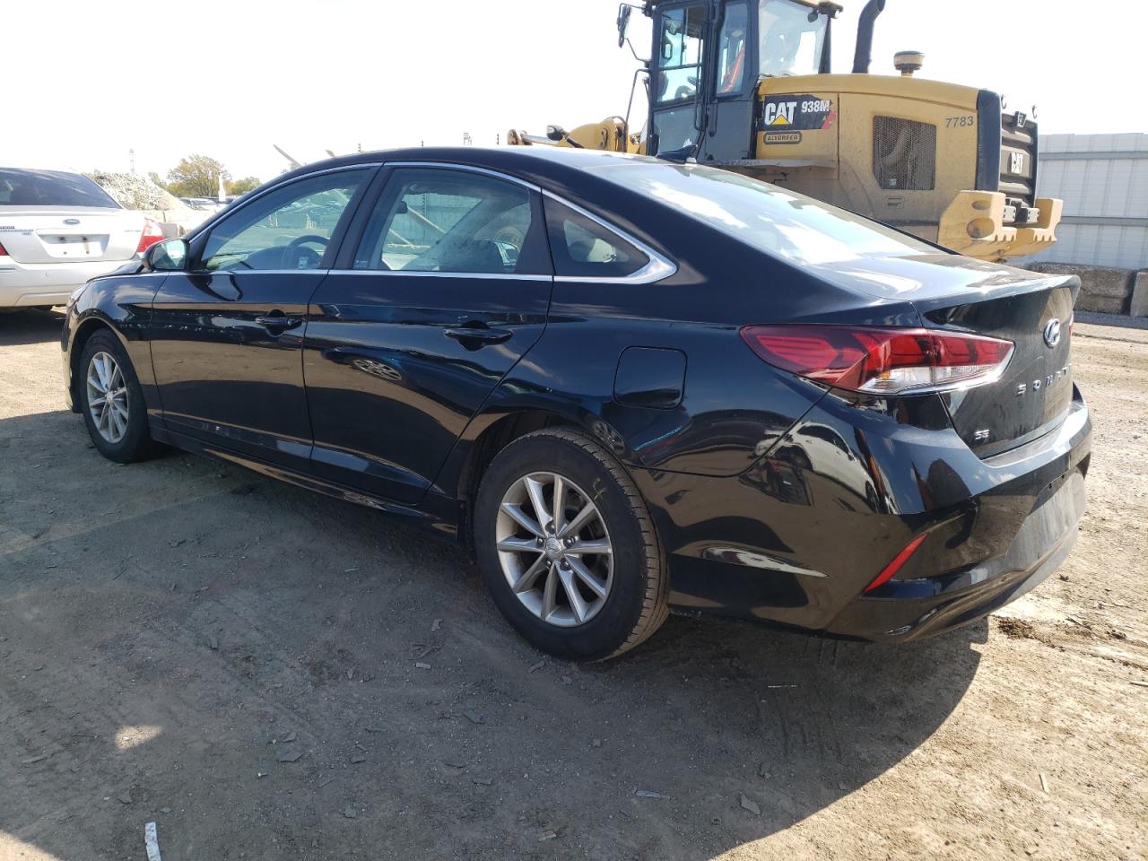 Изображение 2 2019 HYUNDAI SONATA SE 2019 с VIN 5NPE24AF9KH821128
