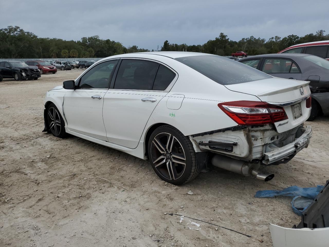 Изображение 2 2016 HONDA ACCORD SPORT 2016 с VIN 1HGCR2F58GA087525