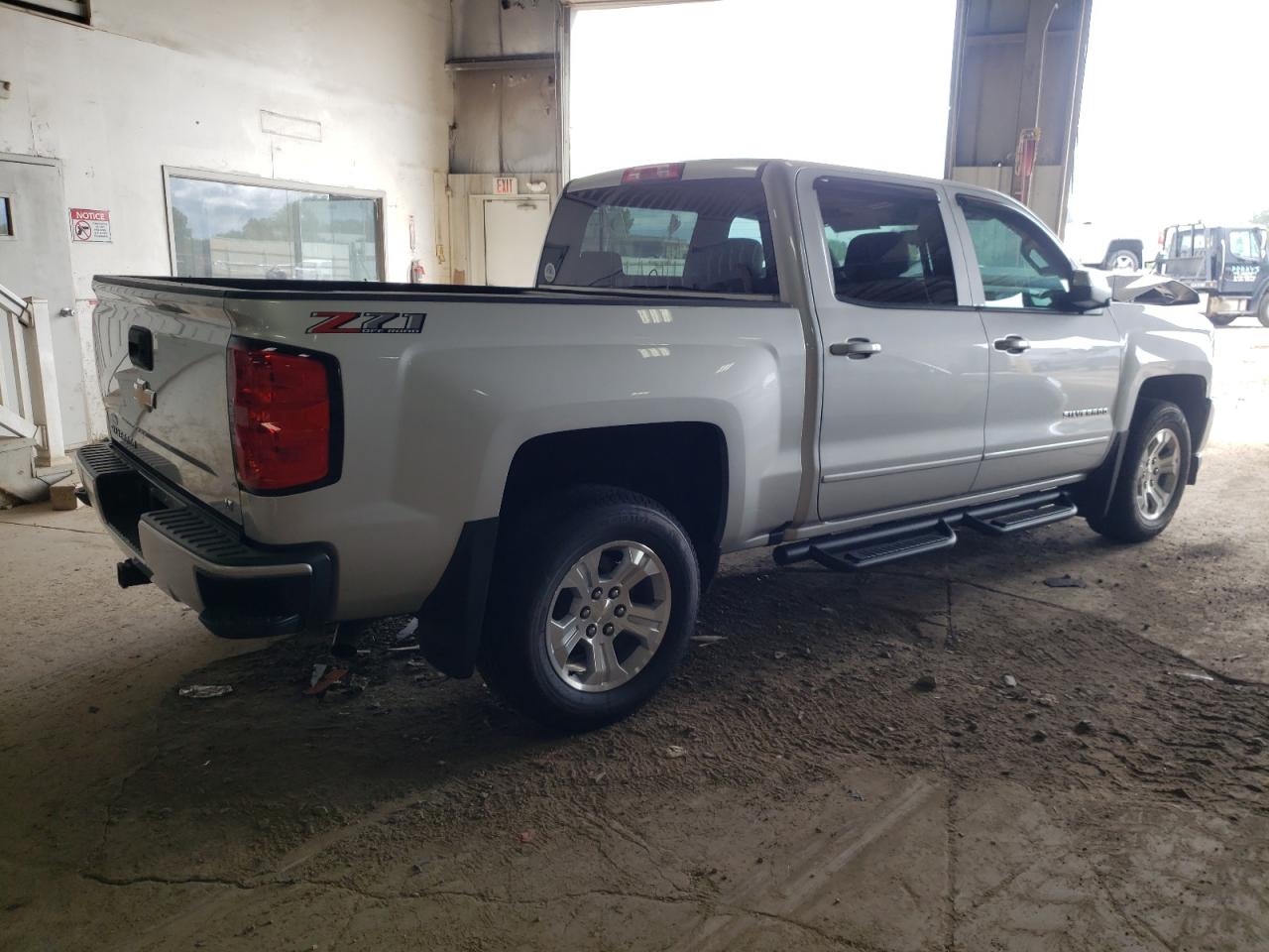 Obraz 3 z 2018 CHEVROLET SILVERADO K1500 LT 2018 z VIN 3GCUKRECXJG523574