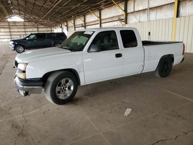 Image 1 of 2005 CHEVROLET SILVERADO C1500 2005 with VIN 2GCEC19V751140558