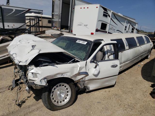 Image 1 of 1999 LINCOLN TOWN CAR EXECUTIVE 1999 with VIN 1L1FM81W5XY658132