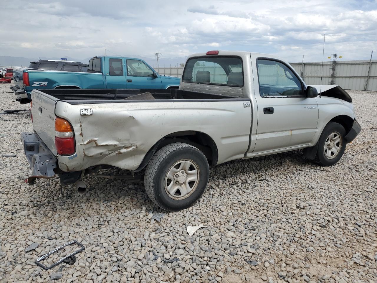 Image 3 of 2002 TOYOTA TACOMA  2002 with VIN 5TENL42N02Z026792