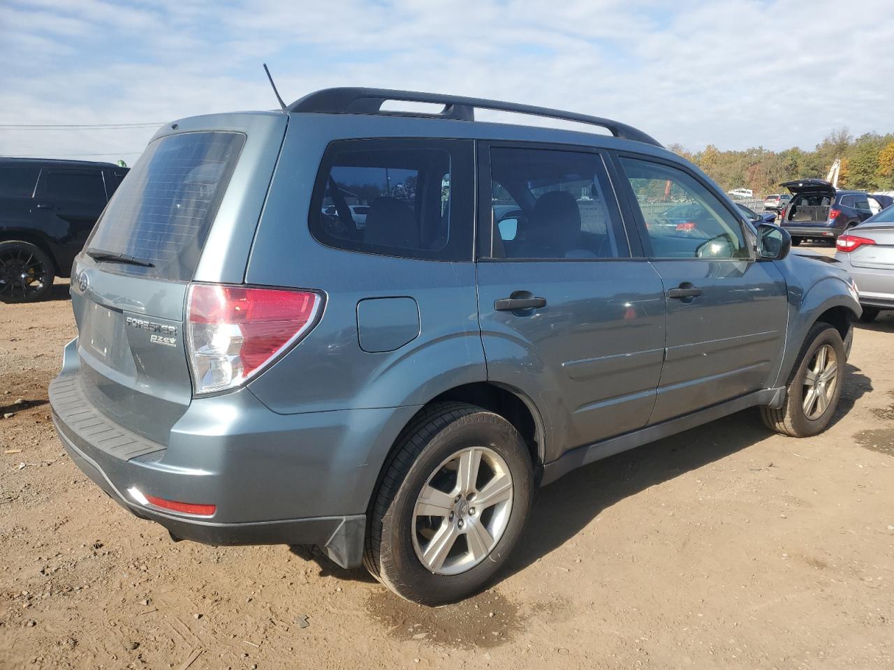 Изображение 3 2013 SUBARU FORESTER 2.5X 2013 с VIN JF2SHABC3DH444058