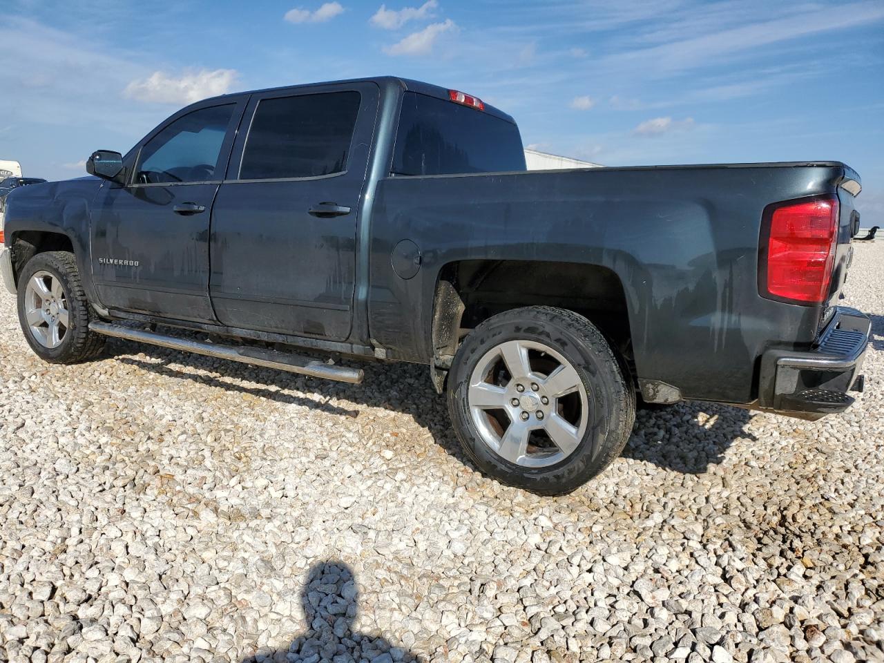Image 2 of 2017 CHEVROLET SILVERADO C1500 LT 2017 with VIN 3GCPCREC8HG346754