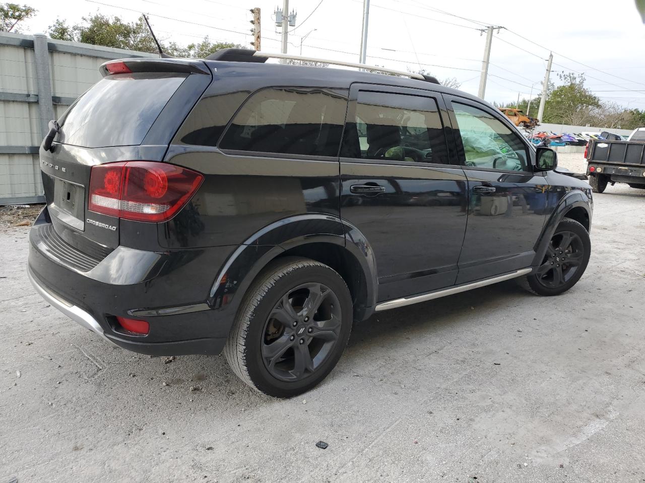 Obraz 3 z 2018 DODGE JOURNEY CROSSROAD 2018 z VIN 3C4PDDGG6JT430858