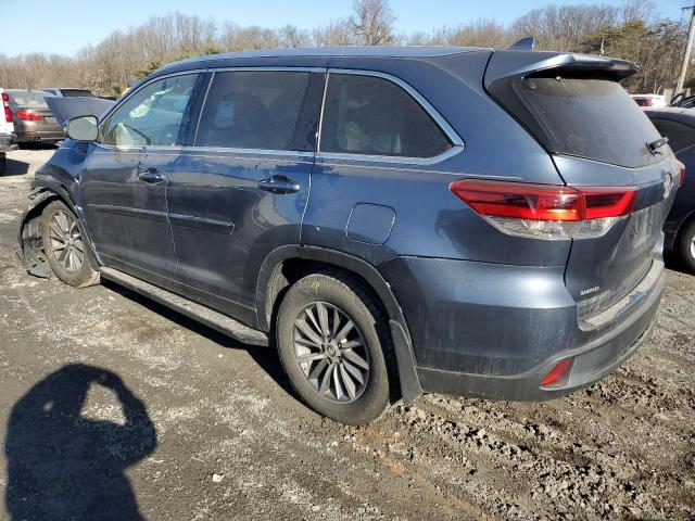 Image 2 of 2018 TOYOTA HIGHLANDER SE 2018 with VIN 5TDJZRFH6JS822487