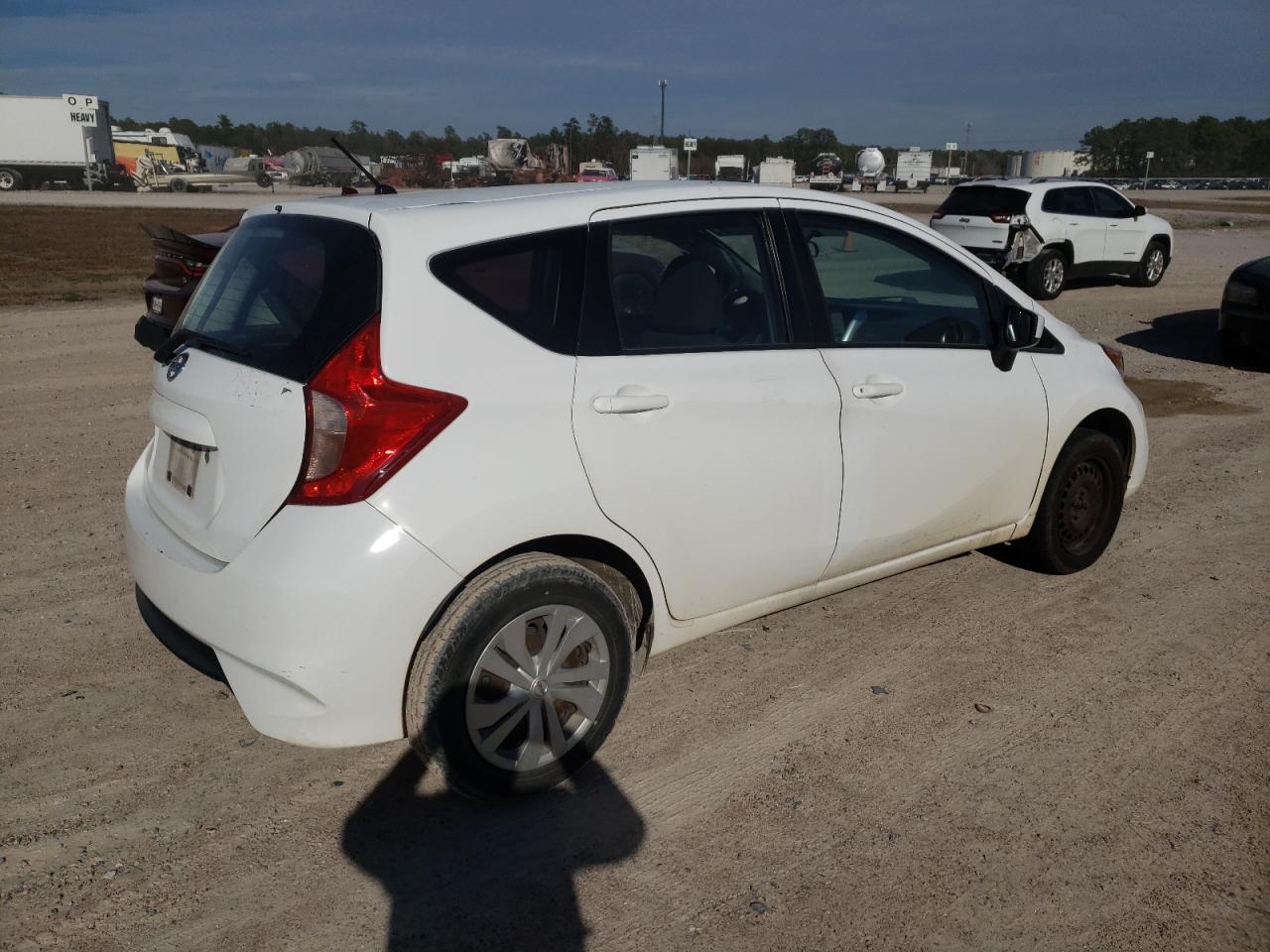 Obraz 3 z 2018 NISSAN VERSA NOTE S 2018 z VIN 3N1CE2CP9JL368249