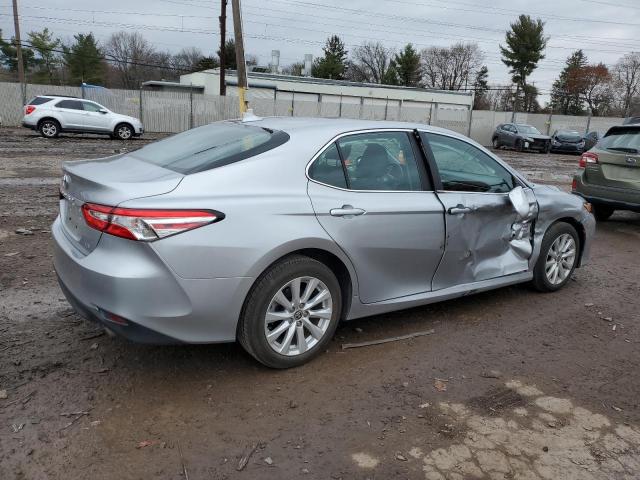 Obraz 3 z 2020 TOYOTA CAMRY LE 2020 z VIN 4T1C11AK8LU956741