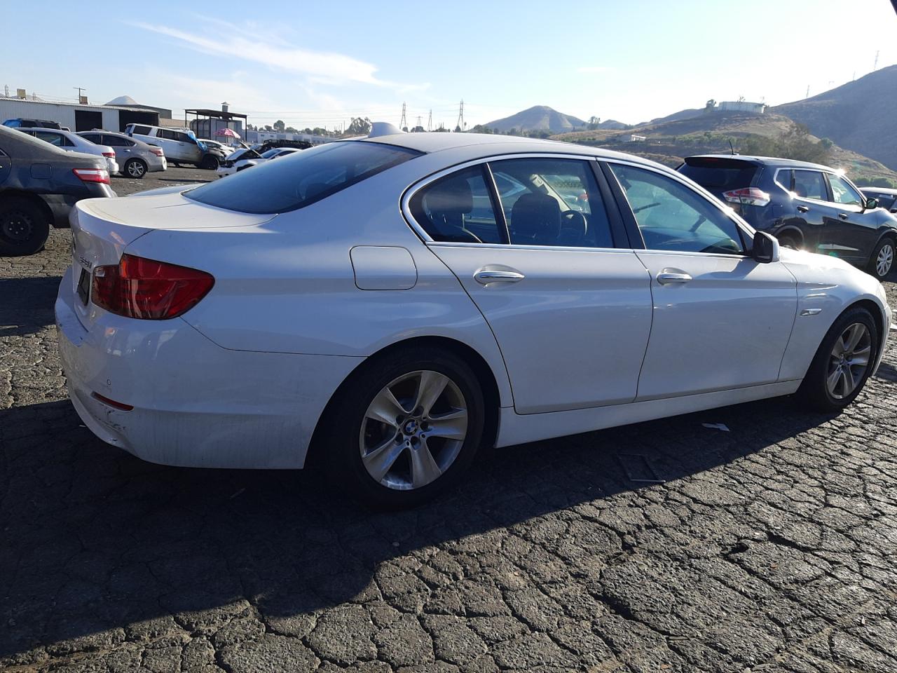 Obraz 3 z 2013 BMW 528 I 2013 z VIN WBAXG5C55DDY37739