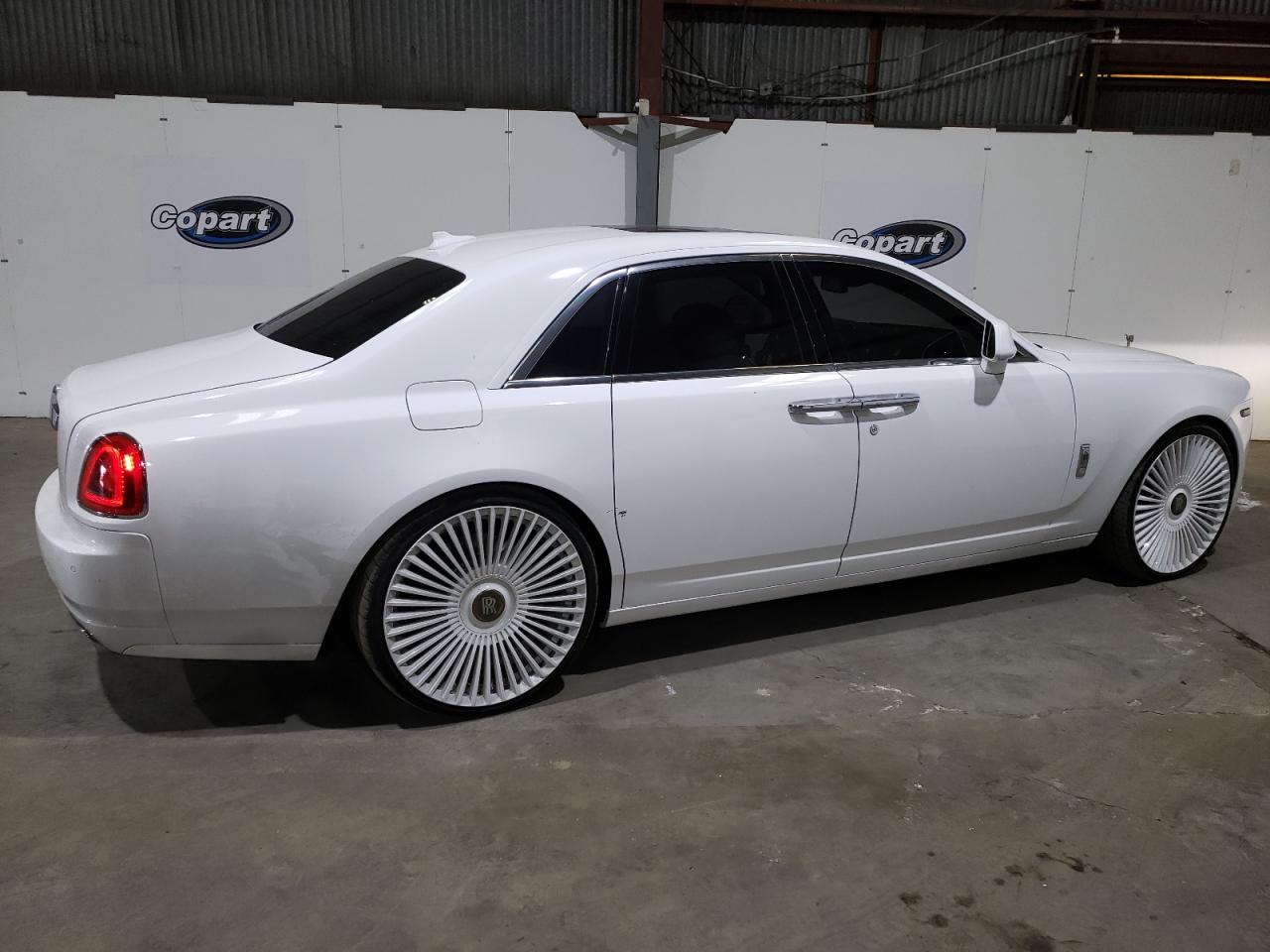 Image 3 of 2012 ROLLS-ROYCE GHOST  2012 with VIN SCA664S53CUX50750