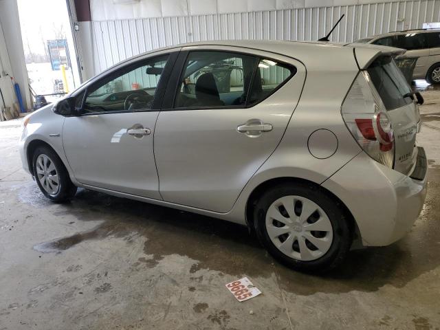 Image 2 of 2013 TOYOTA PRIUS C  2013 with VIN JTDKDTB33D1545549