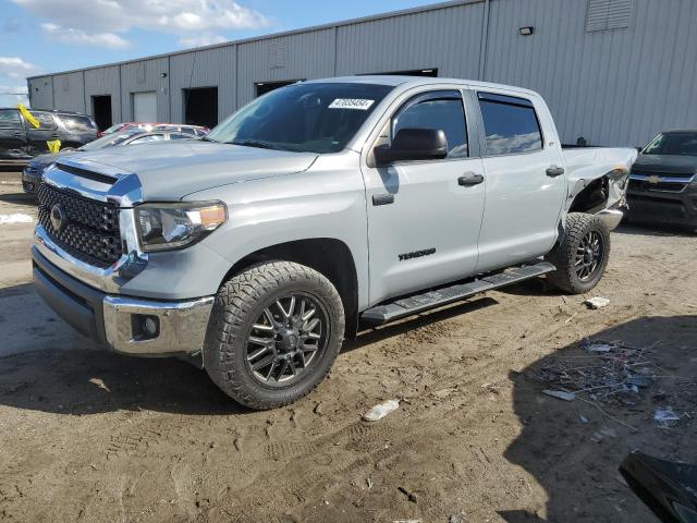 Изображение 2018 TOYOTA TUNDRA CREWMAX SR5 2018