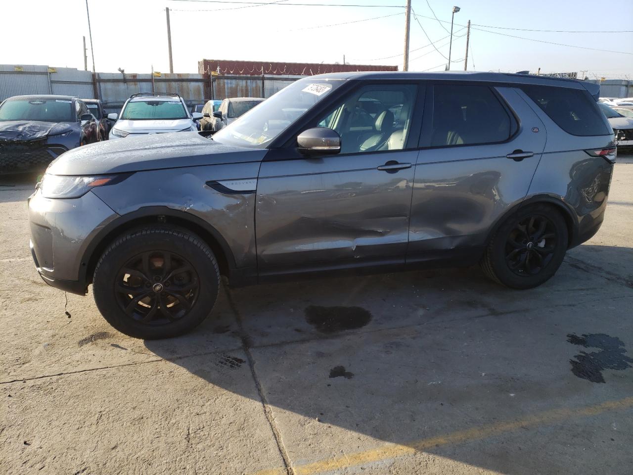 Image 1 of 2018 LAND ROVER DISCOVERY SE 2018 with VIN SALRG2RK5JA055762