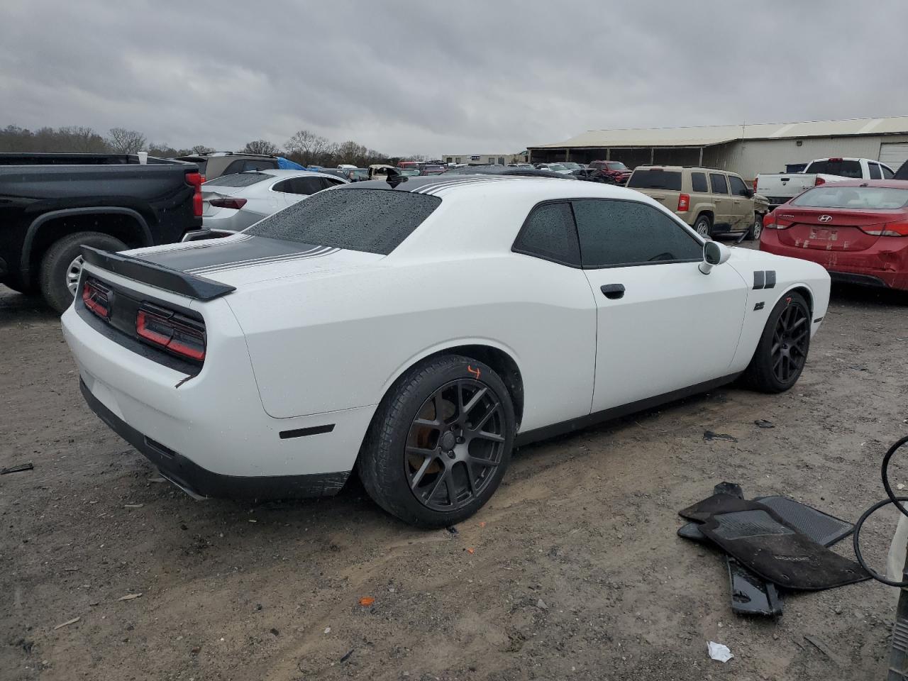 Obraz 3 z 2016 DODGE CHALLENGER R/T 2016 z VIN 2C3CDZBT0GH311855