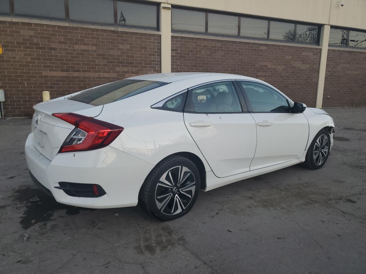 Image 3 of 2016 HONDA CIVIC LX 2016 with VIN 19XFC2F5XGE044993