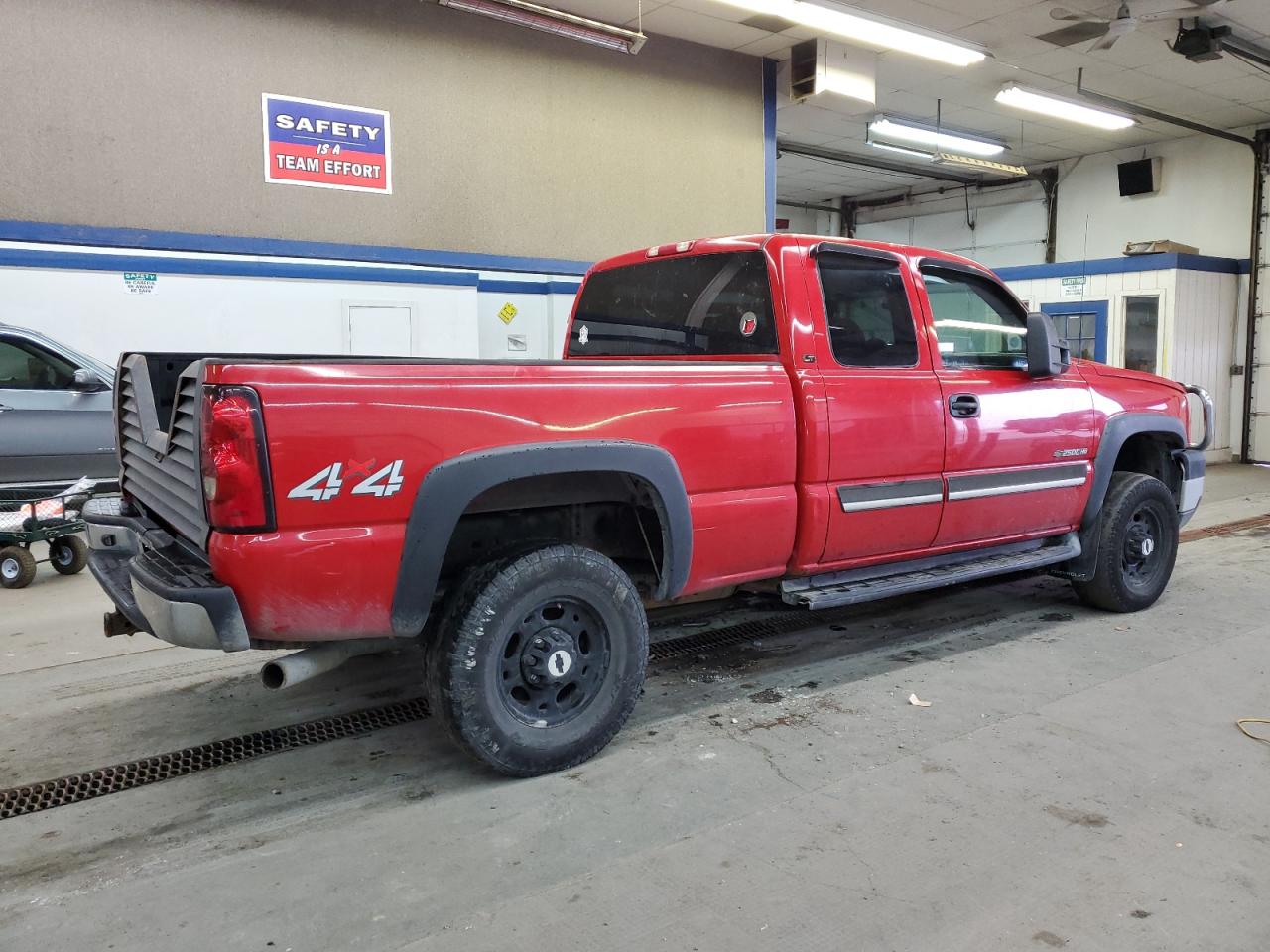 Изображение 3 2006 CHEVROLET SILVERADO K2500 HEAVY DUTY 2006 с VIN 1GCHK29U66E186203