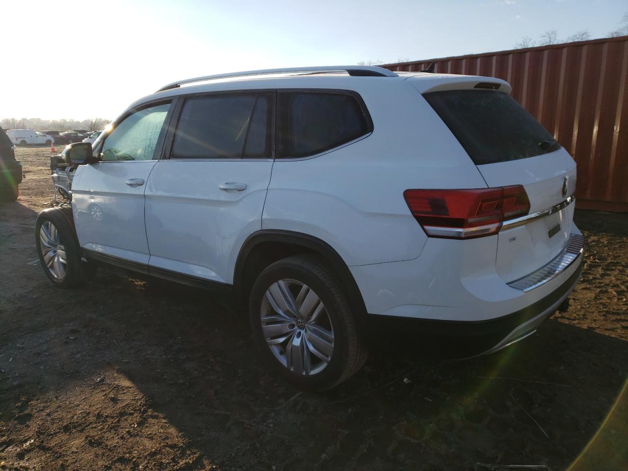 Image 2 of 2019 VOLKSWAGEN ATLAS SE 2019 with VIN 1V2UR2CA9KC575964