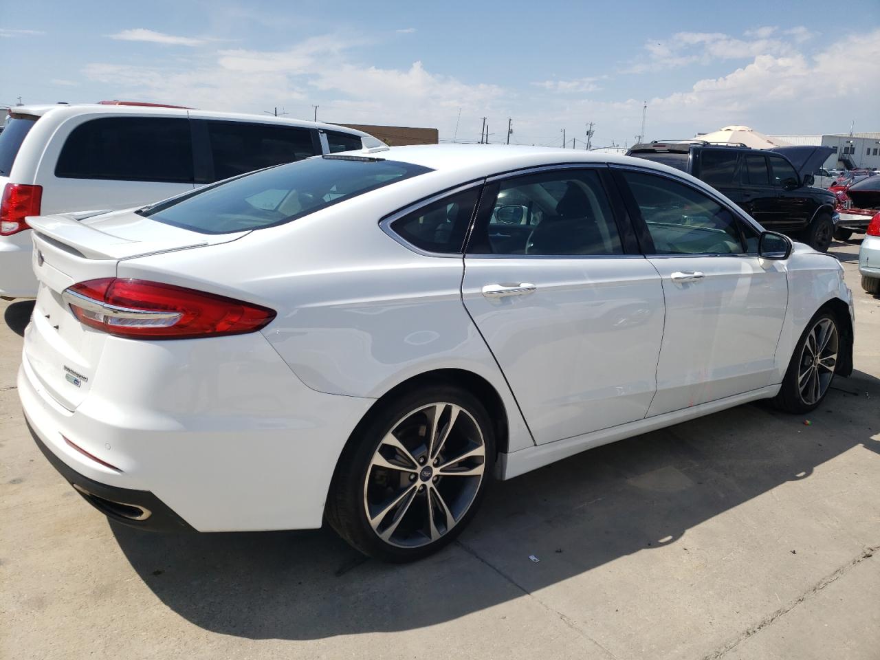 Obraz 3 z 2019 FORD FUSION TITANIUM 2019 z VIN 3FA6P0D95KR243553