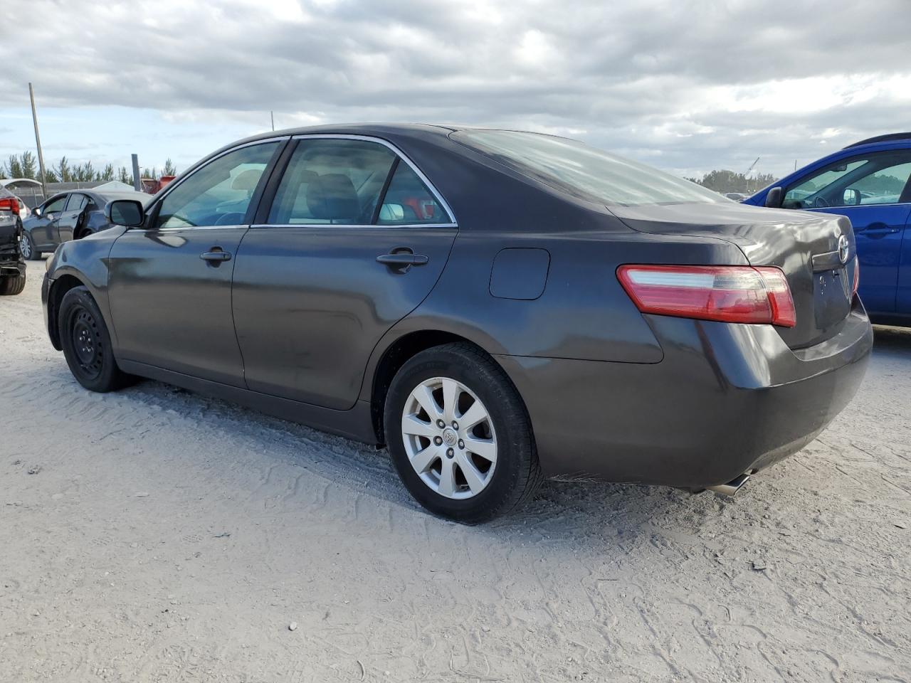 Изображение 2 2007 TOYOTA CAMRY LE 2007 с VIN 4T1BK46K77U521122