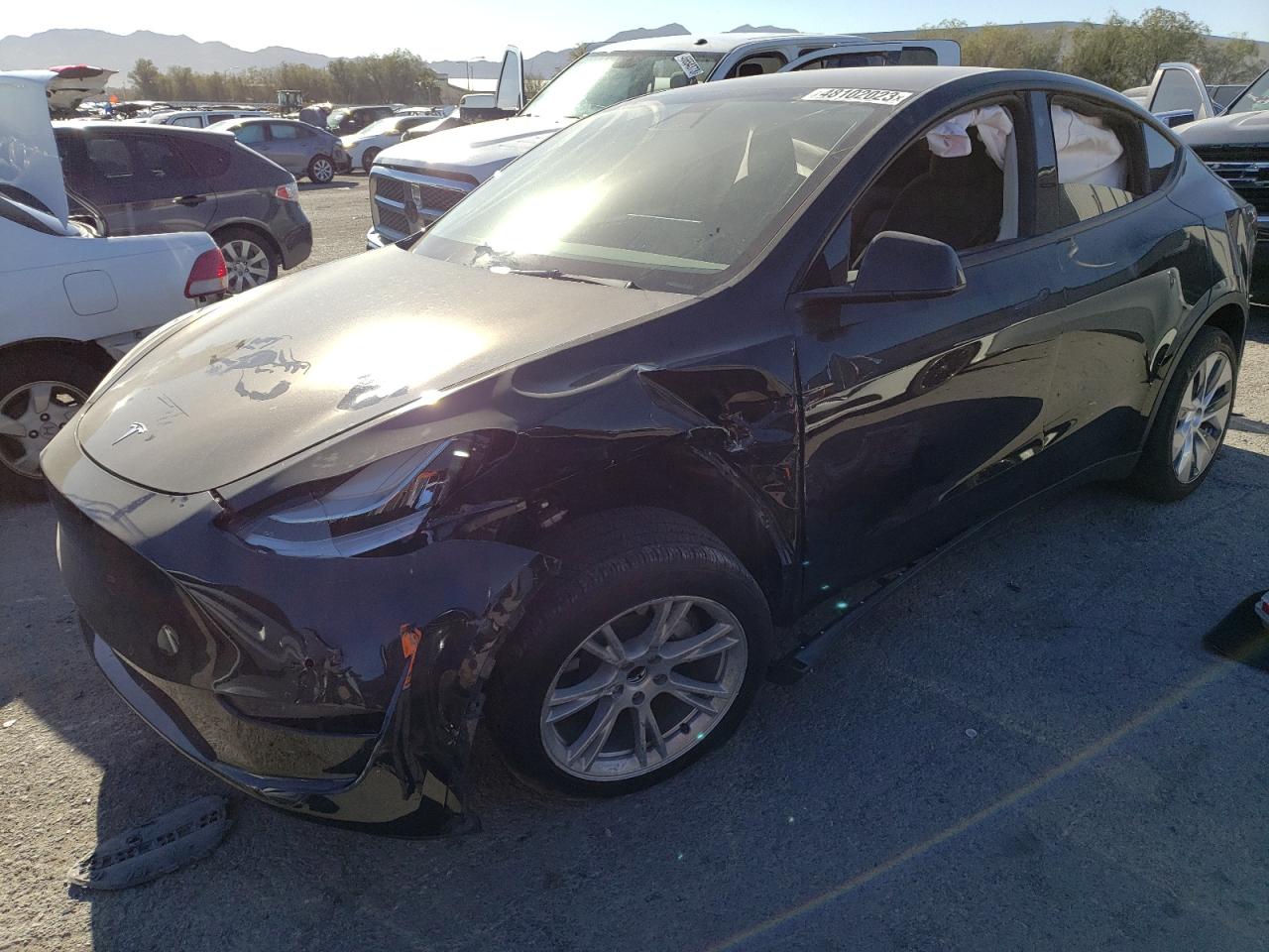 Изображение 1 2021 TESLA MODEL Y  2021 с VIN 5YJYGDED9MF130464