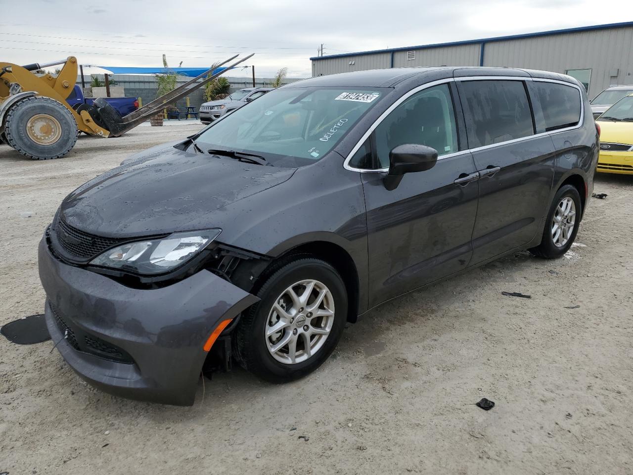 Image 1 of 2022 CHRYSLER VOYAGER LX 2022 with VIN 2C4RC1CG9NR218724