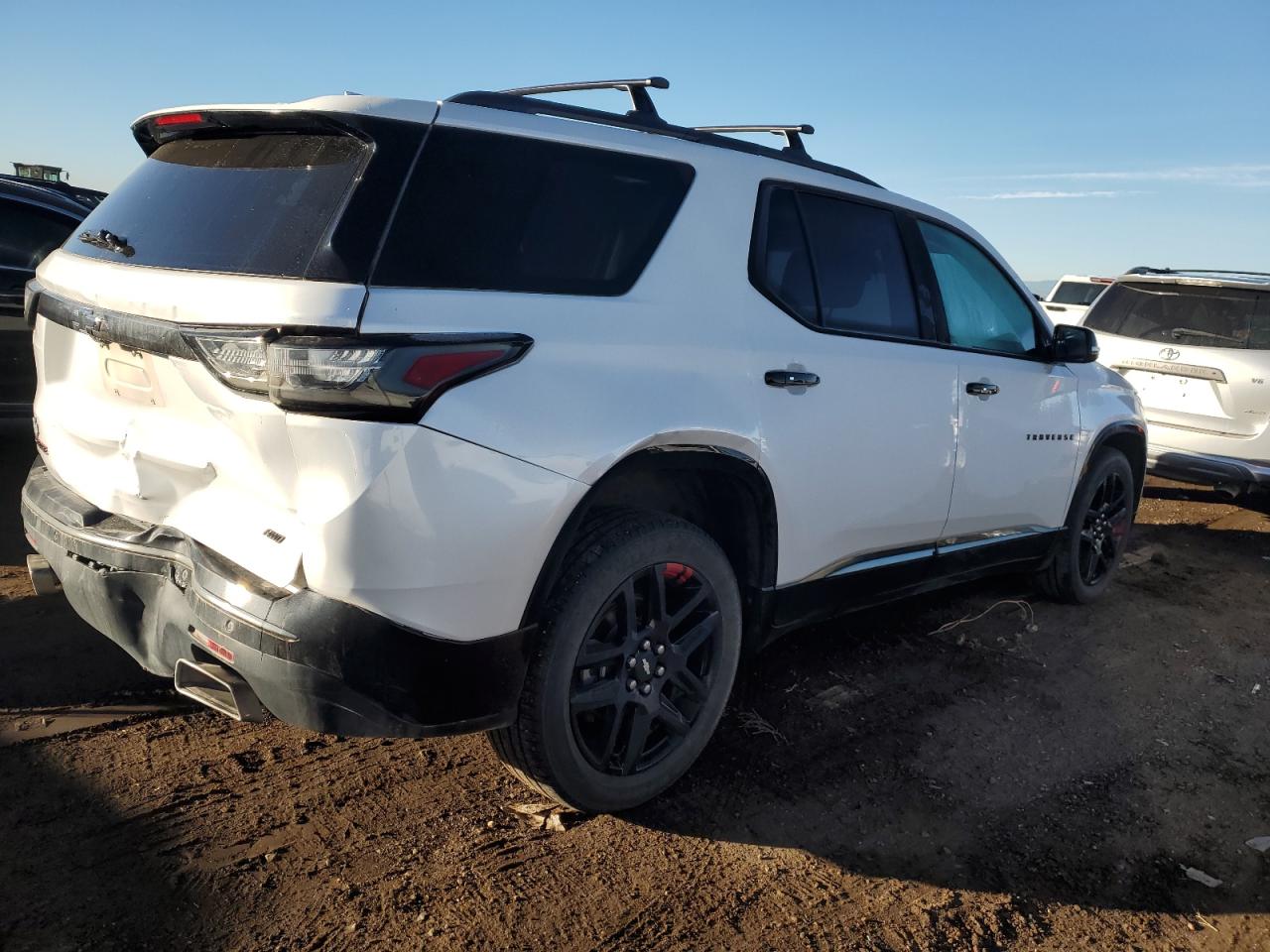 Obraz 3 z 2019 CHEVROLET TRAVERSE PREMIER 2019 z VIN 1GNEVKKW6KJ224107