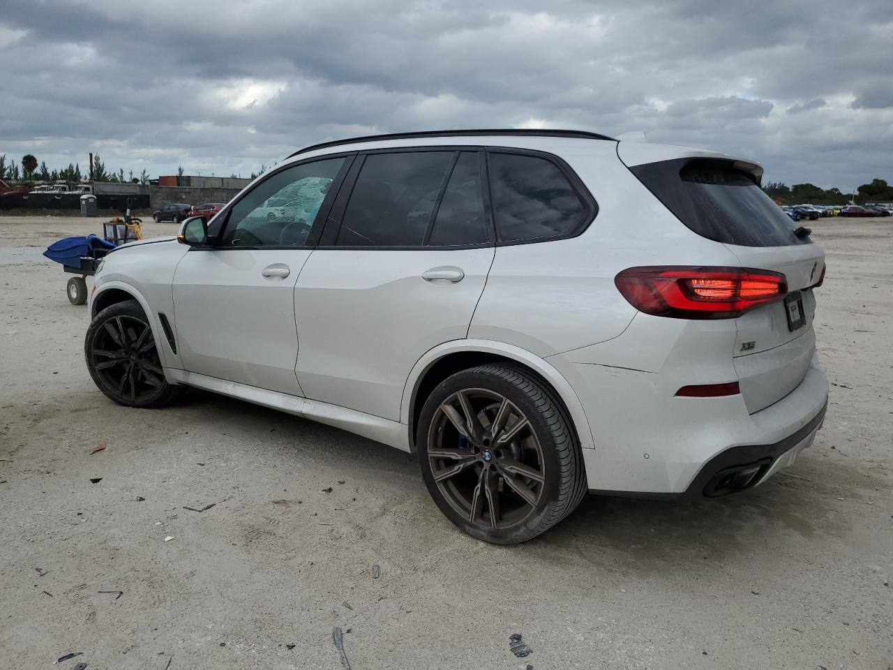 Image 2 of 2023 BMW X5 M50I 2023 with VIN 5UXJU4C05P9R94547