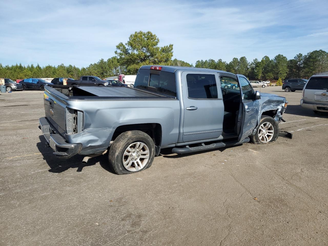 Image 3 of 2015 CHEVROLET SILVERADO C1500 LT 2015 with VIN 3GCPCREH0FG422587
