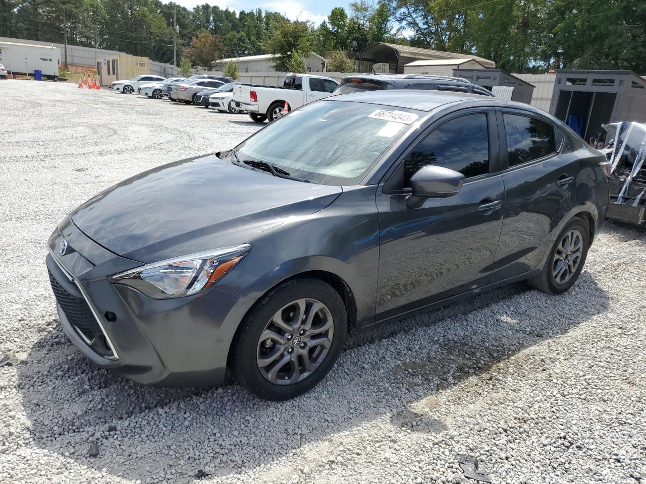 Obraz 1 z Toyota Yaris L 2019 z VIN 3MYDLBYV4KY500855