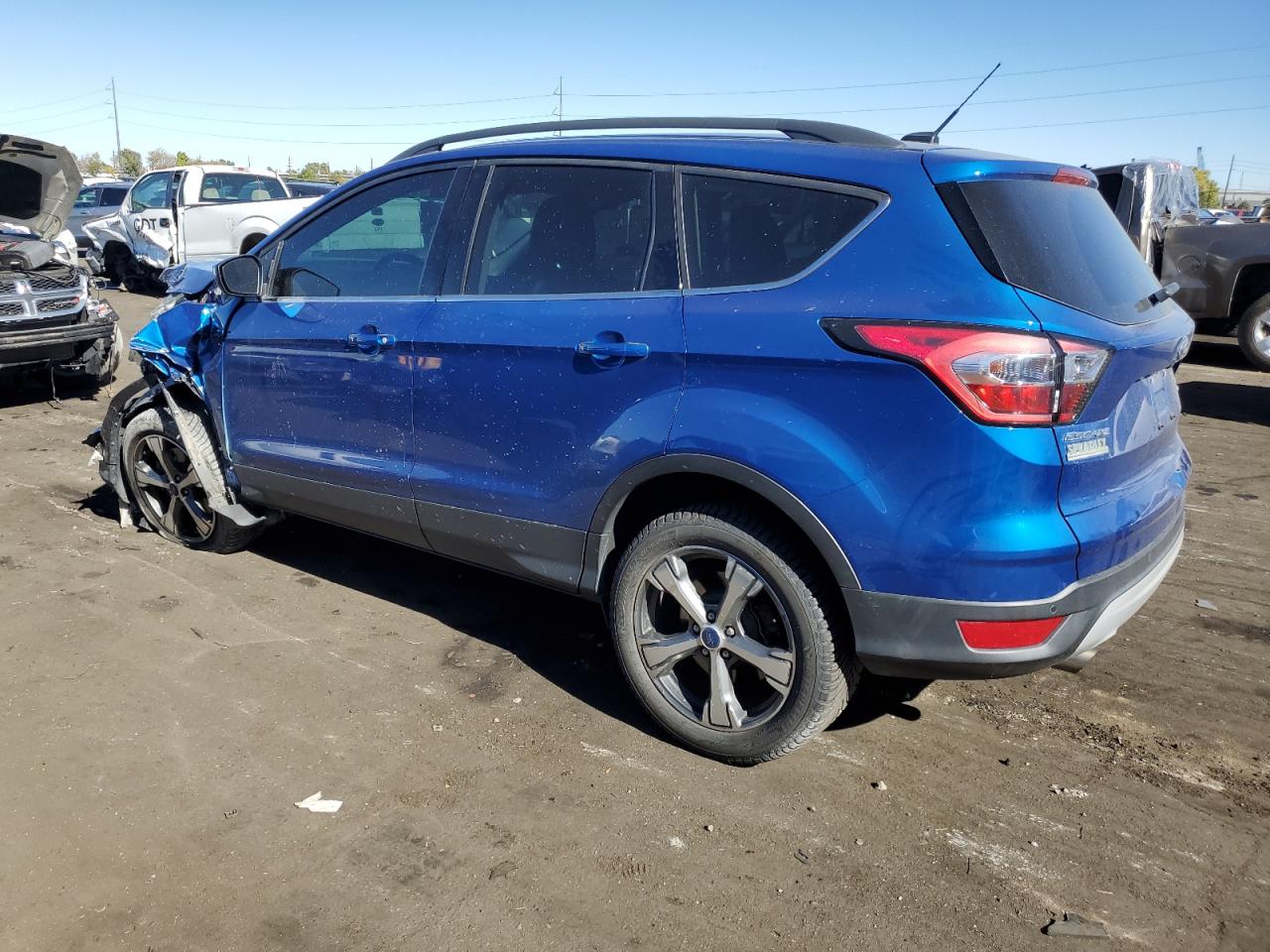 Image 2 of 2017 FORD ESCAPE SE 2017 with VIN 1FMCU9G91HUB80535