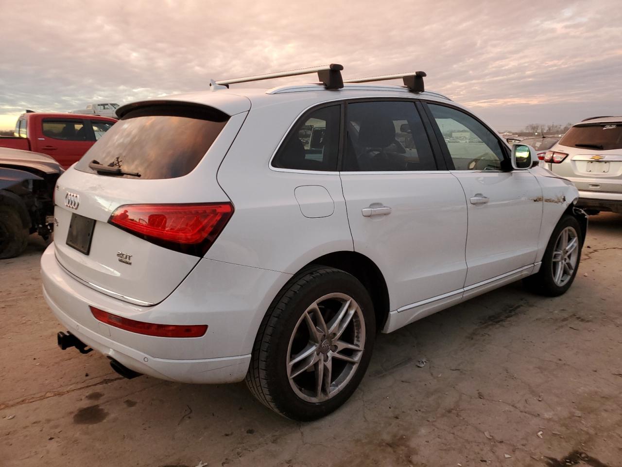 Obraz 3 z 2017 AUDI Q5 PREMIUM PLUS 2017 z VIN WA1L2AFP6HA017774