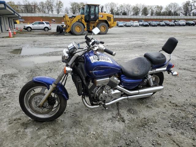 Image 3 of 2001 HONDA VF750 C 2001 with VIN JH2RC43081M700383