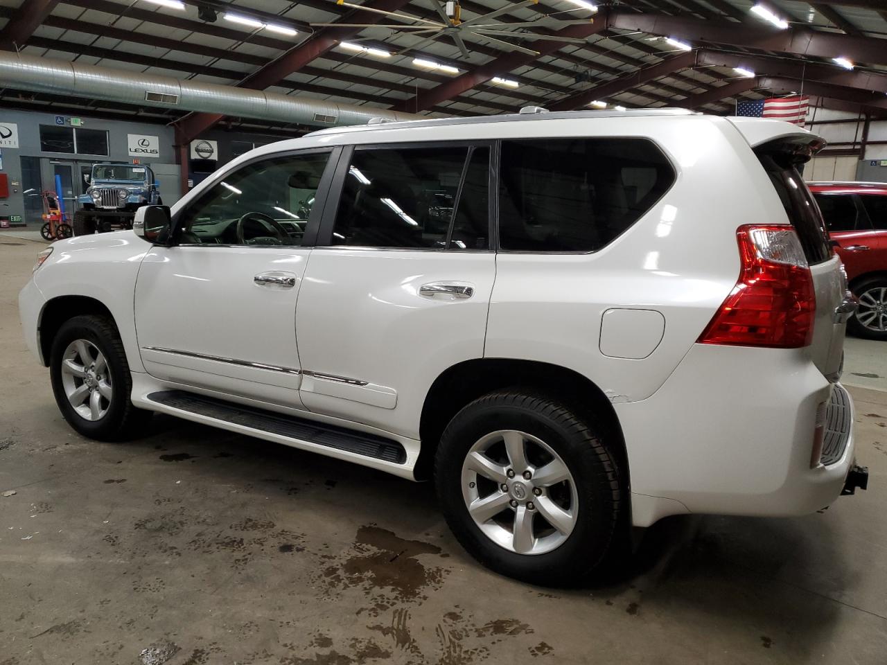 Image 2 of 2013 LEXUS GX 460 2013 with VIN JTJBM7FXXD5050405