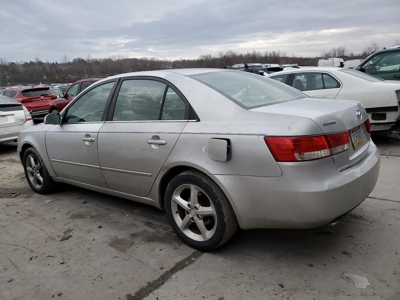 Image 2 of 2007 HYUNDAI SONATA SE 2007 with VIN 5NPEU46F87H158614