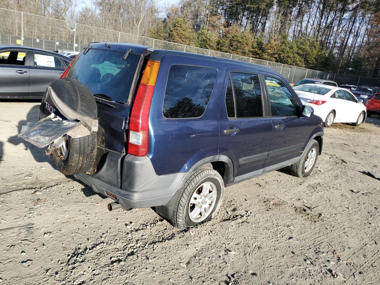 Image 3 of 2004 HONDA CR-V EX 2004 with VIN SHSRD78894U249637