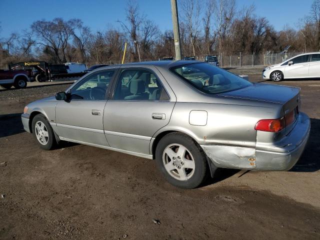 Изображение 2 2001 TOYOTA CAMRY CE 2001 с VIN JT2BG22K710582218