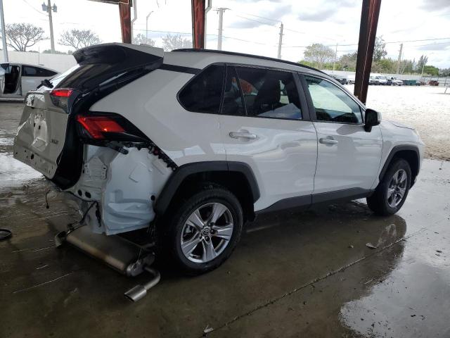 Obraz 3 z 2023 TOYOTA RAV4 XLE 2023 z VIN 2T3W1RFV4PC237547