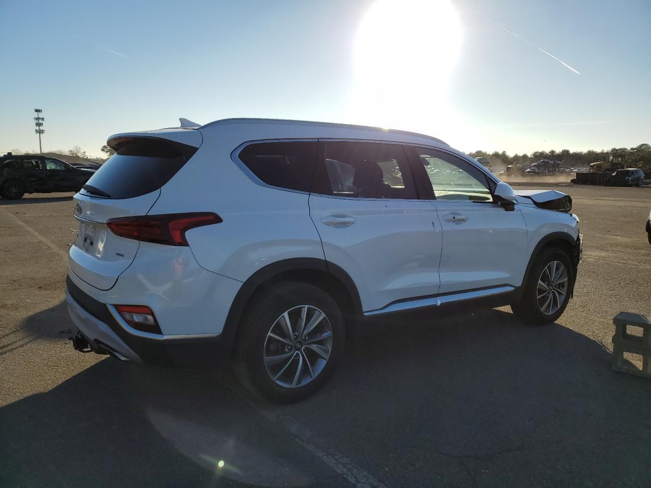 Image 3 of 2019 HYUNDAI SANTA FE SEL 2019 with VIN 5NMS3CAD1KH103594