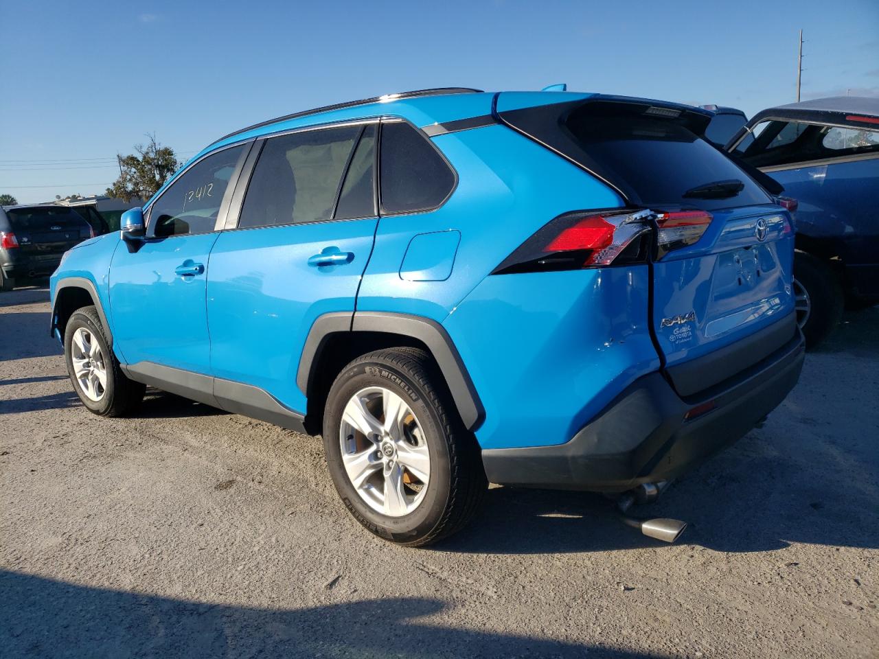 Image 2 of 2021 TOYOTA RAV4 XLE 2021 with VIN 2T3W1RFVXMW145837